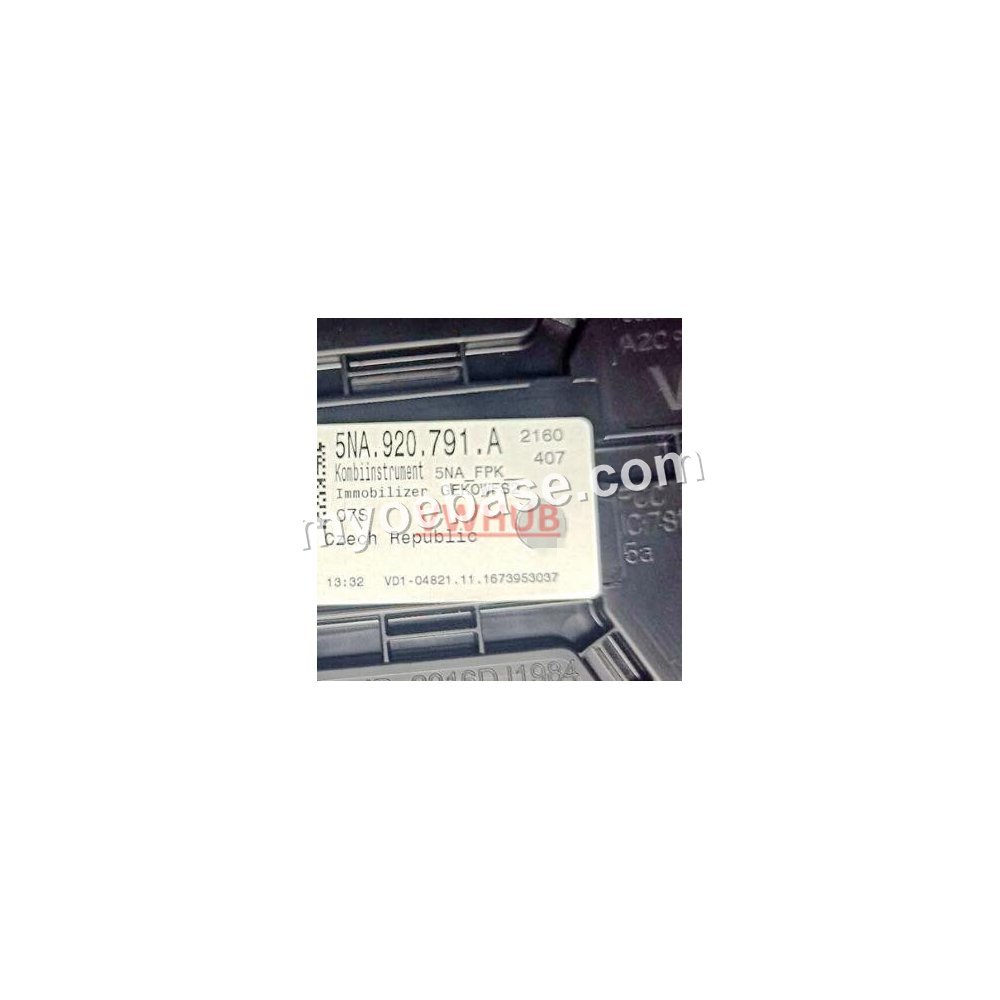 Digital Instrument Cluster — VW Tiguan L / Tiguan MK2 photo 1 — myoebase.com