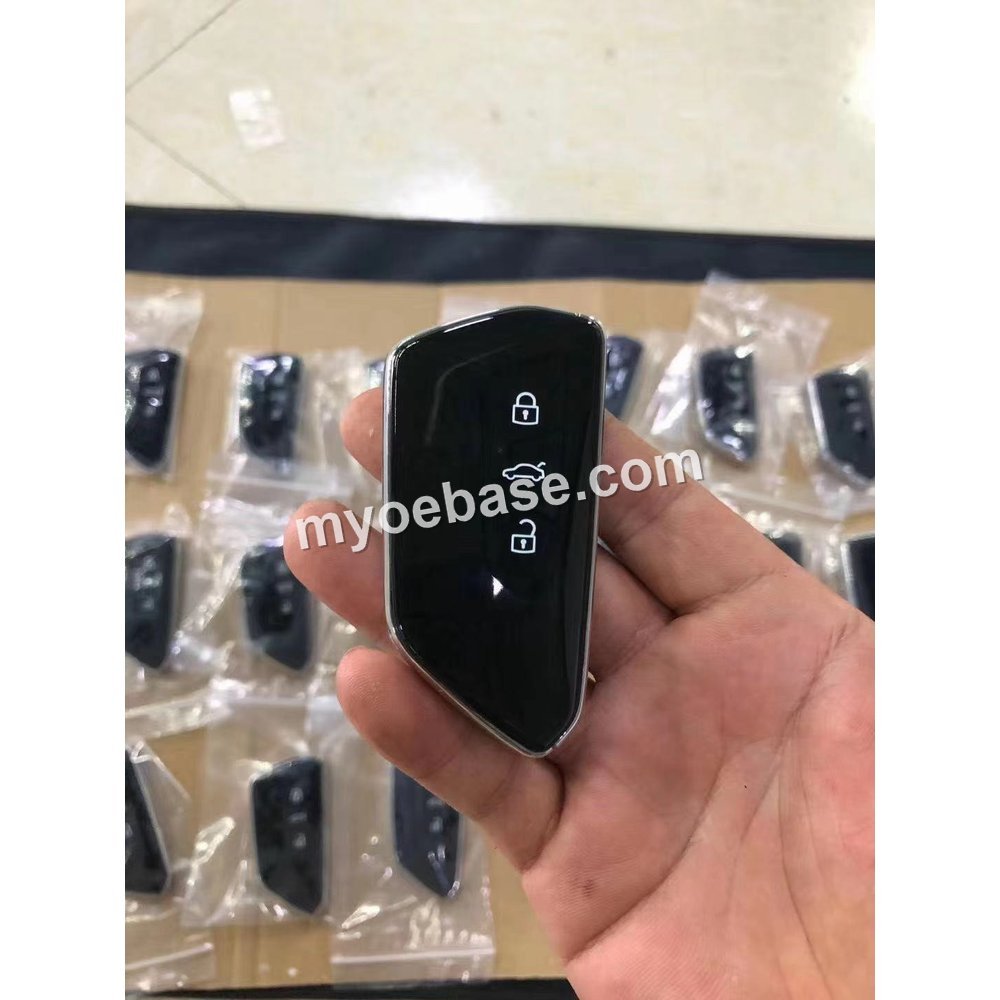 CAN Gateway Module — VW Golf 8 (MQB Evo) photo 1 — myoebase.com