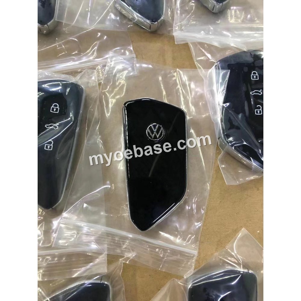 CAN Gateway Module — VW Golf 8 (MQB Evo) photo 1 — myoebase.com