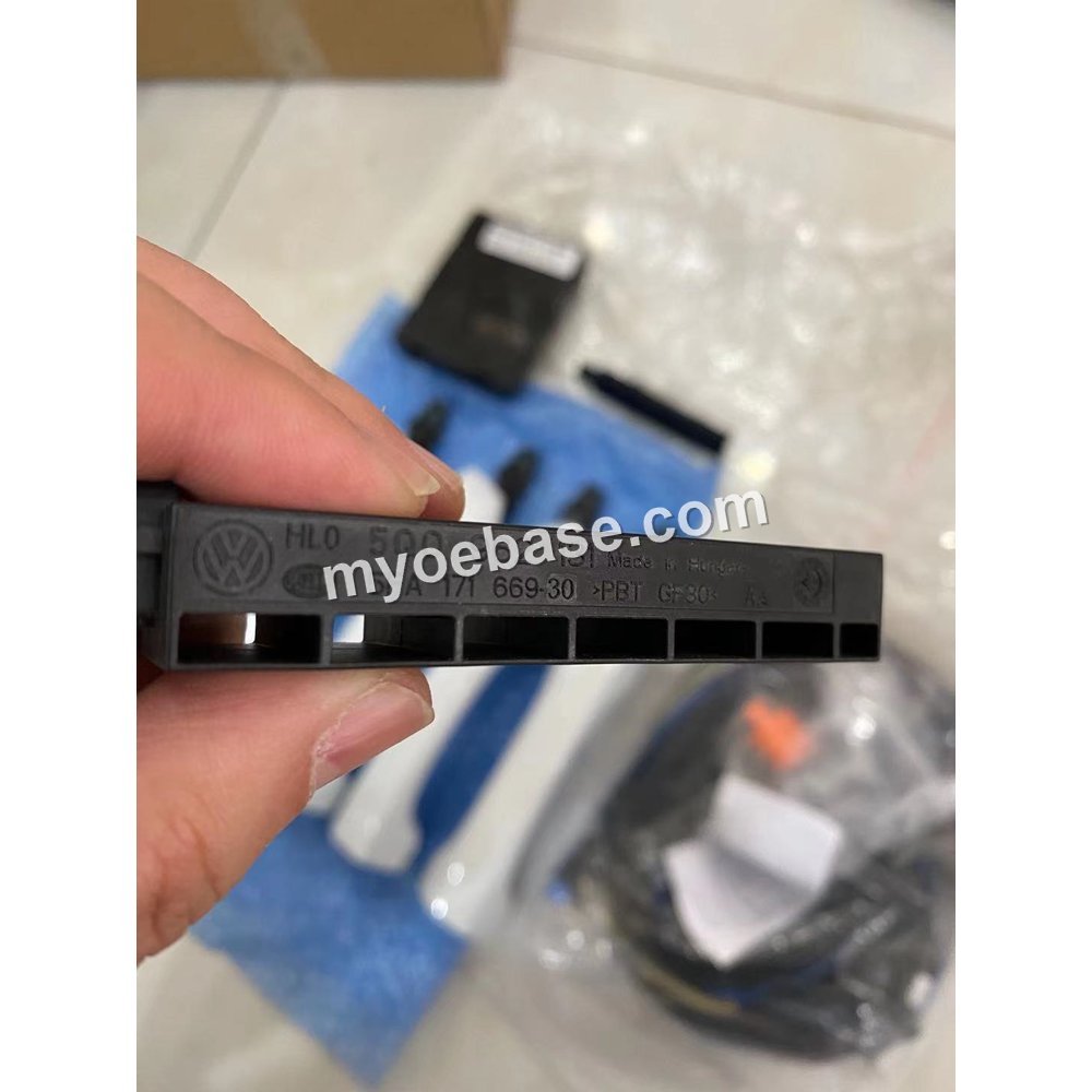 Keyless Entry (Kessy) Retrofit Kit 3Q0959435C — VW Passat B8 photo 1 — myoebase.com