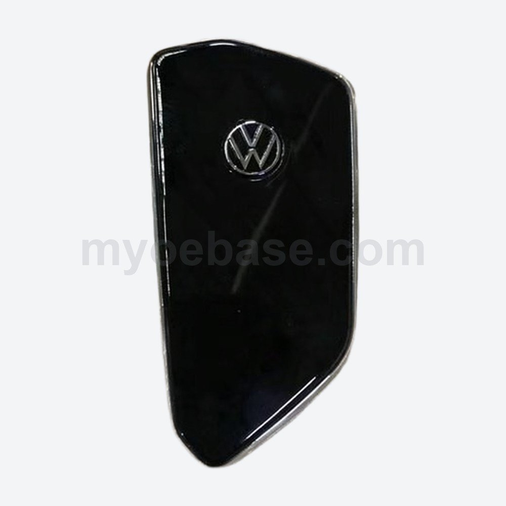 CAN Gateway Module — VW Golf 8 (MQB Evo) photo 1 — myoebase.com
